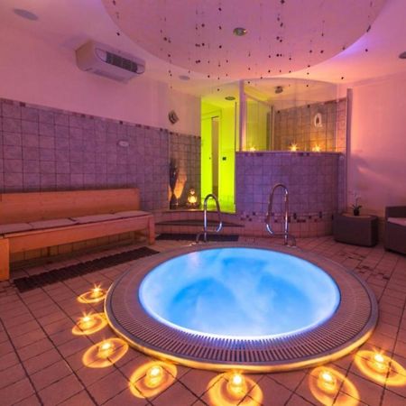 Hotel Valparaiso Rimini Zewnętrze zdjęcie