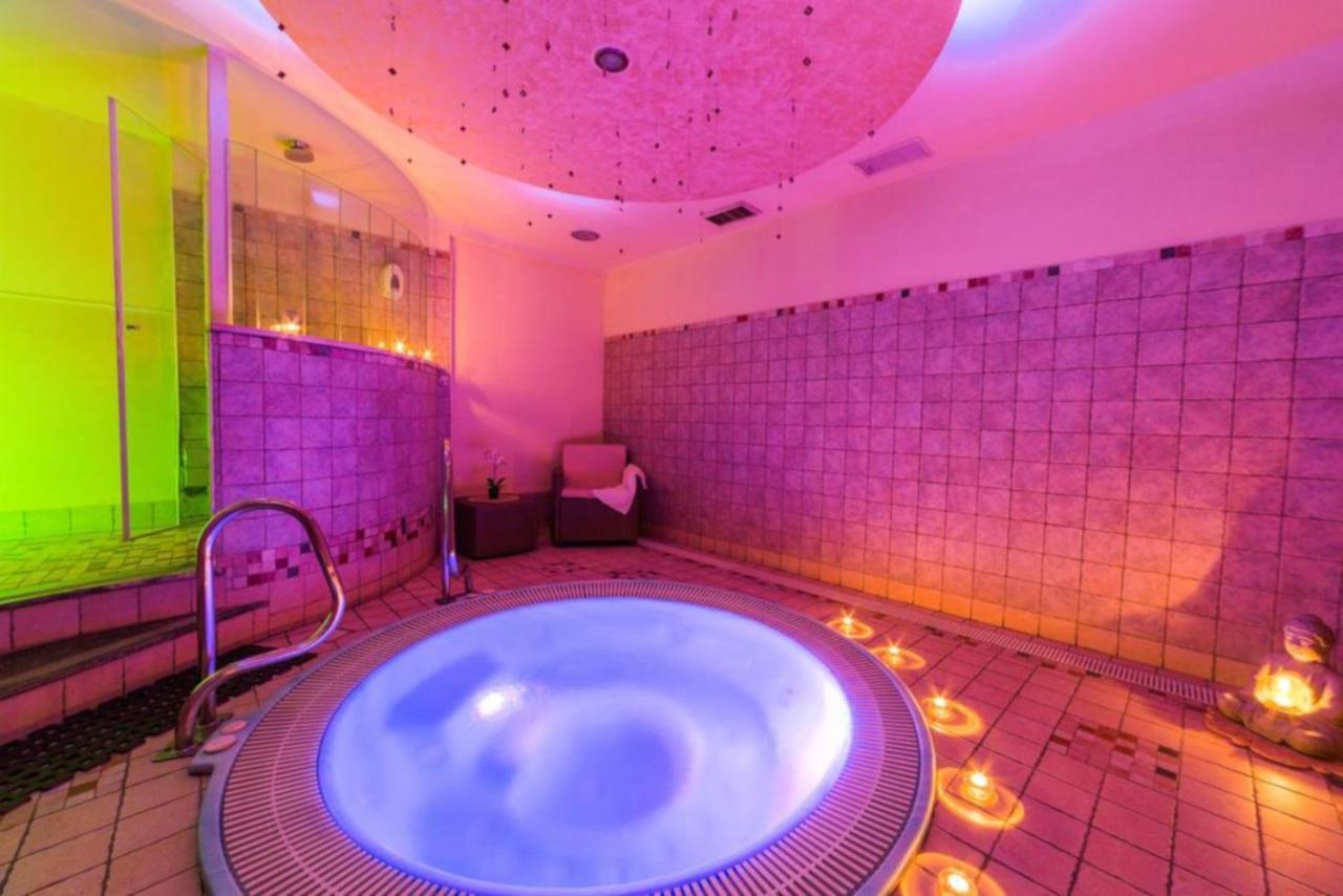 Hotel Valparaiso Rimini Zewnętrze zdjęcie
