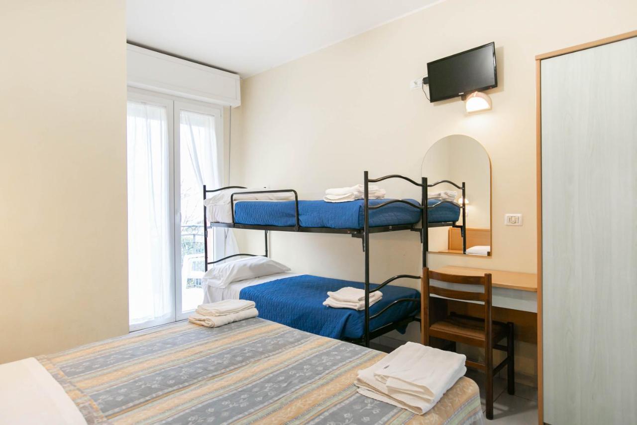 Hotel Valparaiso Rimini Zewnętrze zdjęcie