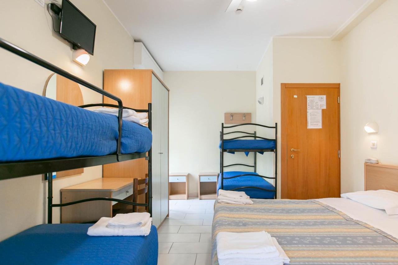 Hotel Valparaiso Rimini Zewnętrze zdjęcie