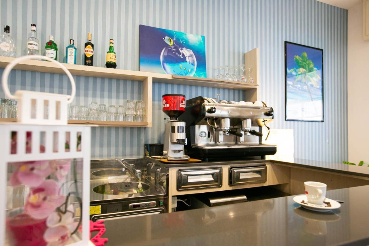 Hotel Valparaiso Rimini Zewnętrze zdjęcie