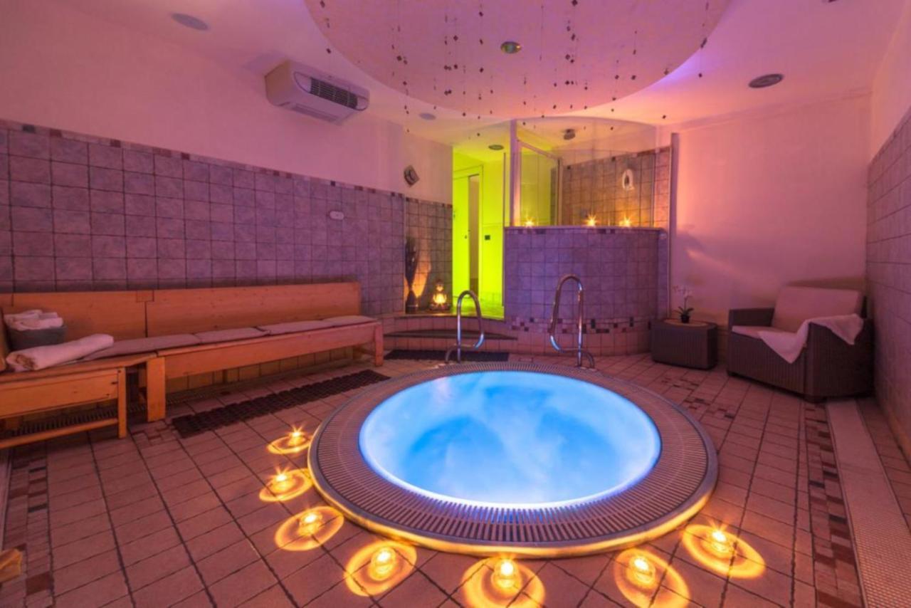 Hotel Valparaiso Rimini Zewnętrze zdjęcie