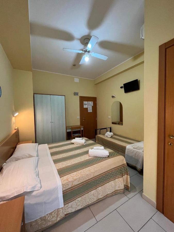 Hotel Valparaiso Rimini Zewnętrze zdjęcie