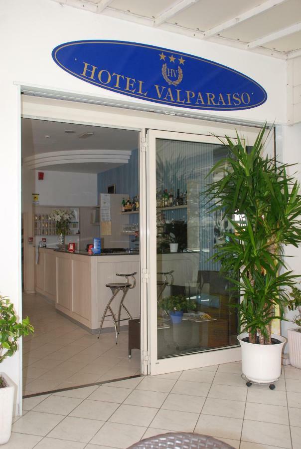 Hotel Valparaiso Rimini Zewnętrze zdjęcie