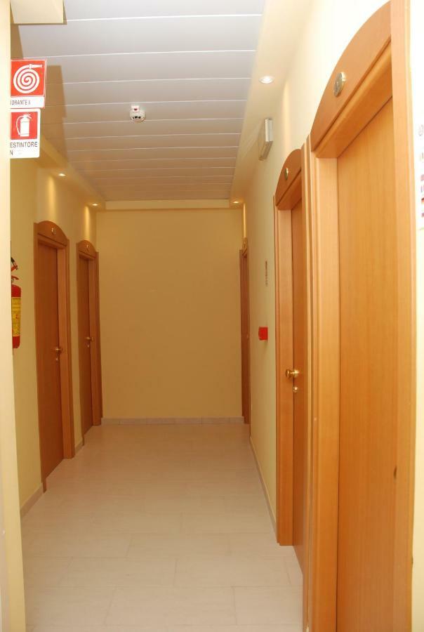 Hotel Valparaiso Rimini Zewnętrze zdjęcie