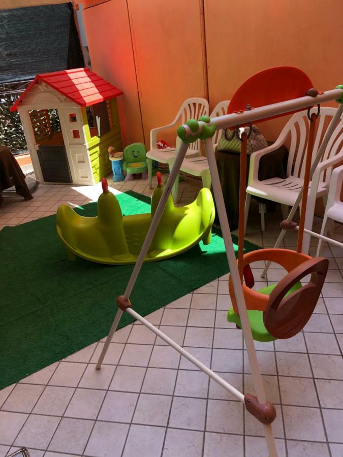 Hotel Valparaiso Rimini Zewnętrze zdjęcie