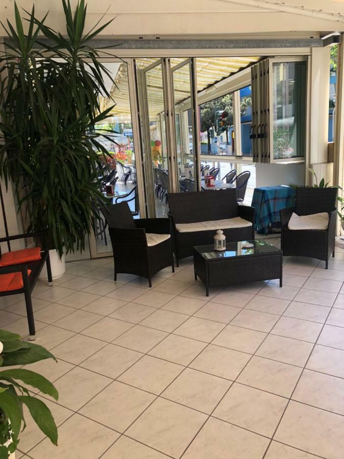 Hotel Valparaiso Rimini Zewnętrze zdjęcie
